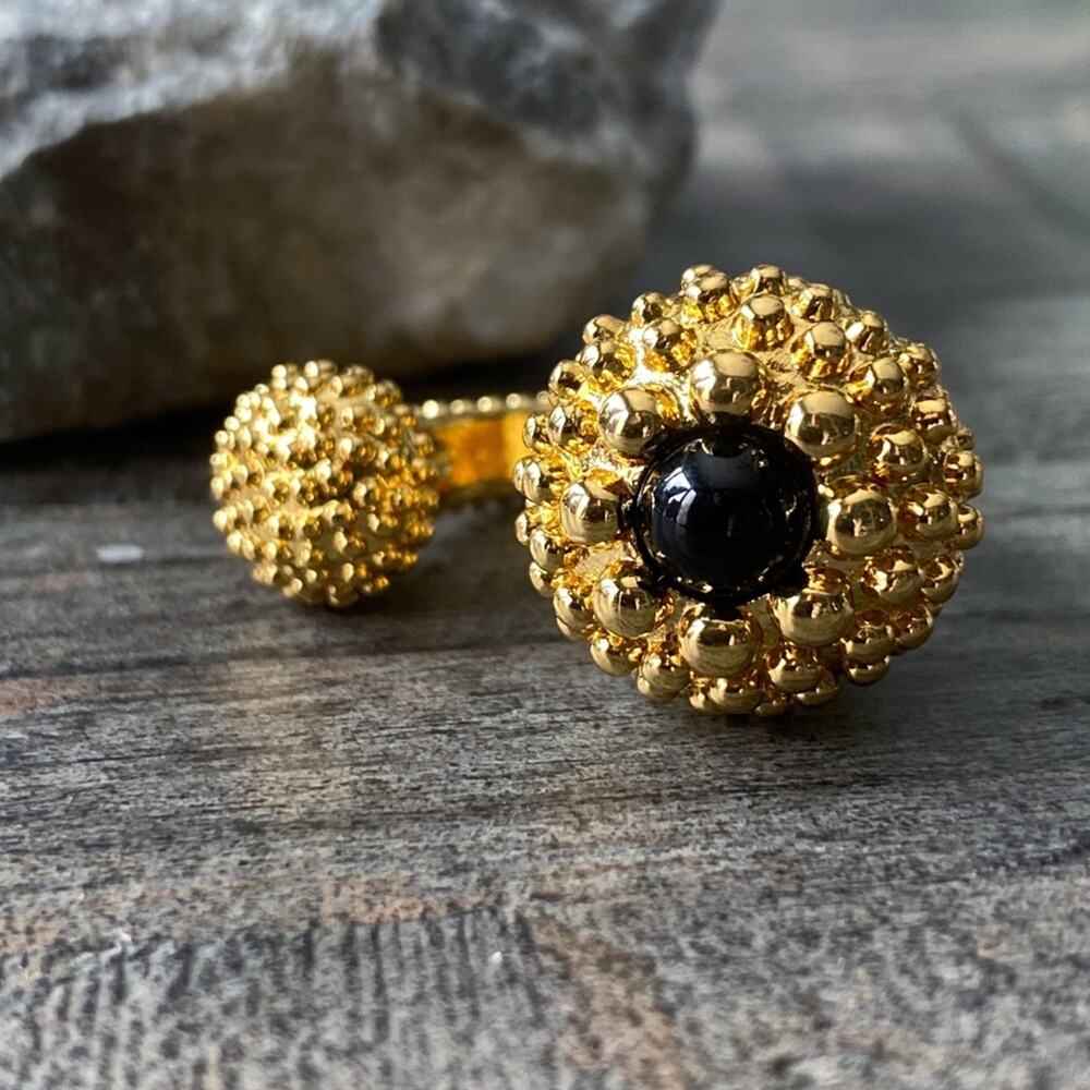 NEW Gold Textured Ring With Black Accent Stone - Picture 6 of 15